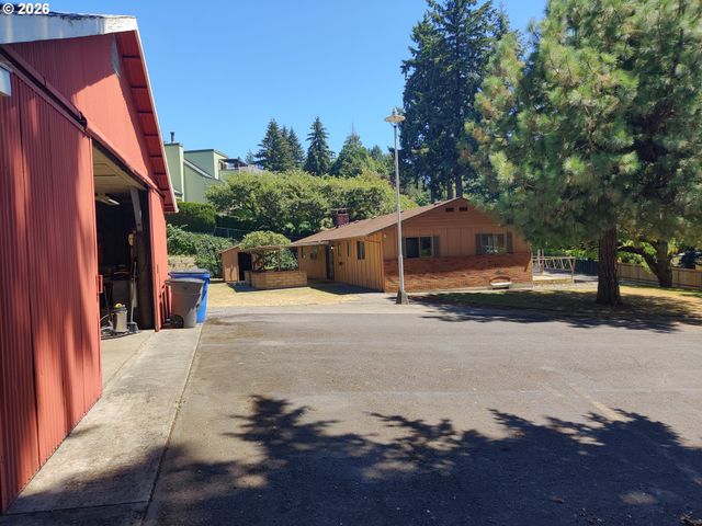 2300 Ne 46TH St, Vancouver, WA 98663