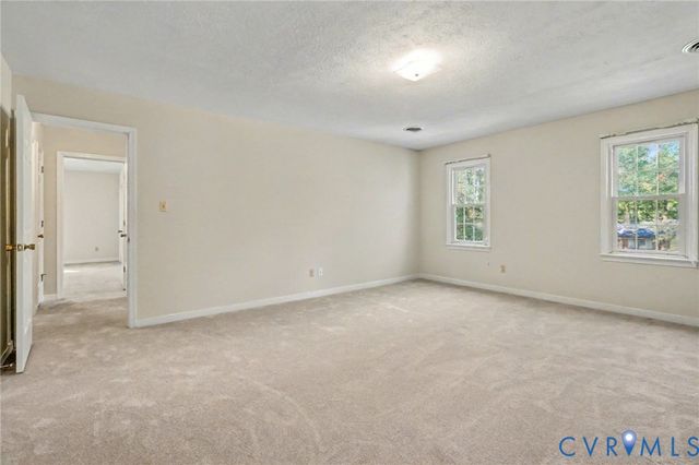 5247 S Prestonwood Ave, Chesterfield, VA 23234