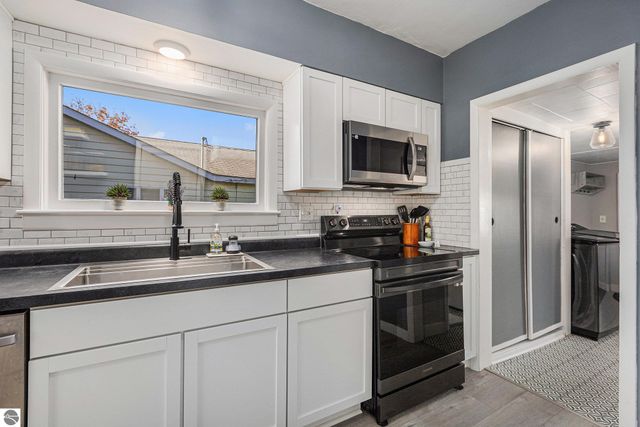 915 Hannah Avenue, Traverse City, MI 49686