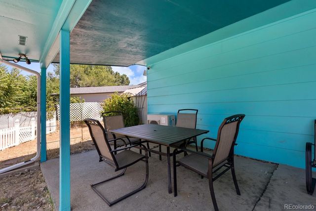 659 S Newark Court, Aurora, CO 80012
