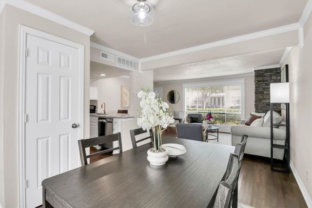 2702 Douglas Avenue 125, Dallas, TX 75219