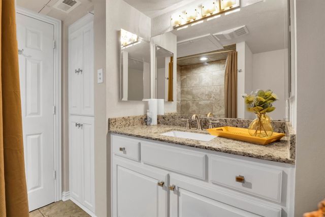 2702 Douglas Avenue 125, Dallas, TX 75219