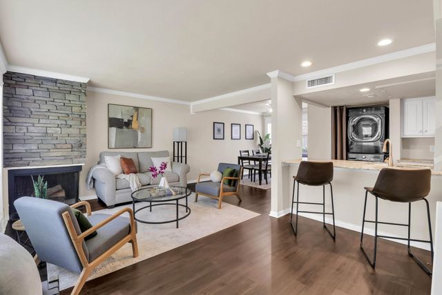 2702 Douglas Avenue 125, Dallas, TX 75219