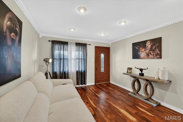 10749 Runningbrook Drive, Bellefontaine Nghbrs, MO 63137