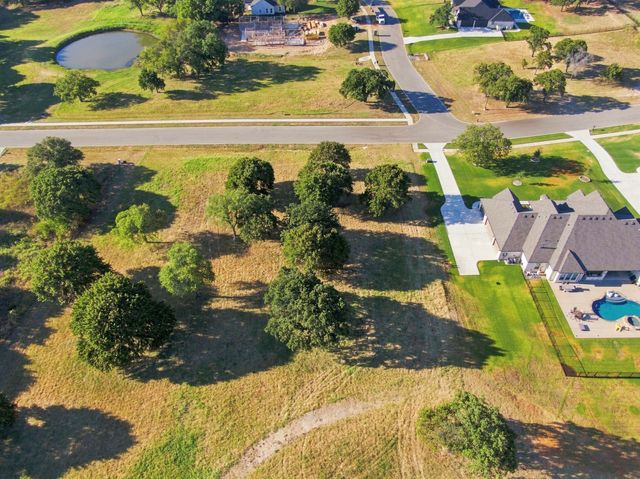 4101 Highland Oaks Lane, Cleburne, TX 76031