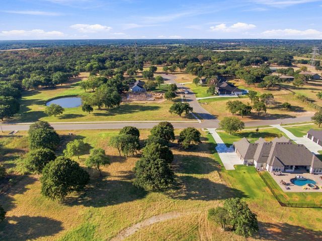 4101 Highland Oaks Lane, Cleburne, TX 76031