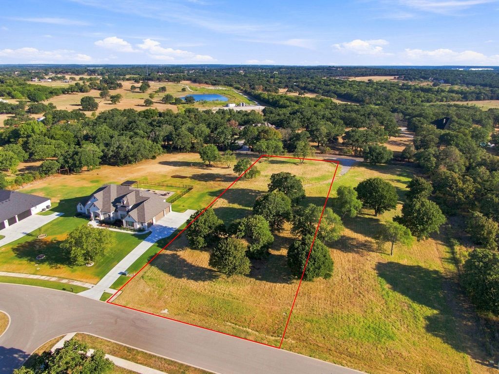 4101 Highland Oaks Lane, Cleburne, TX 76031