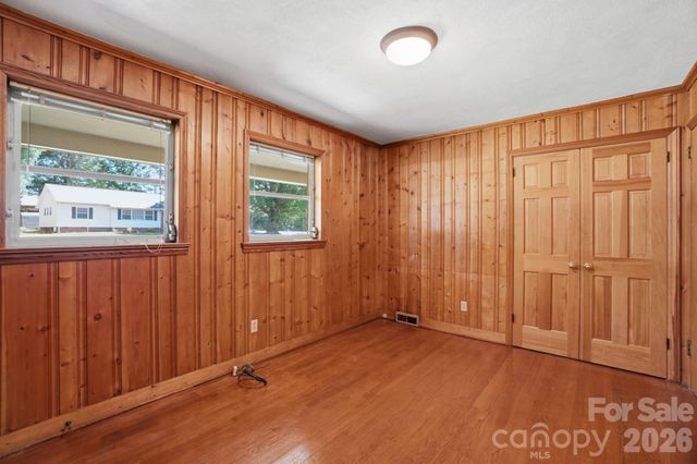 722 Seneca Place, Charlotte, NC 28210