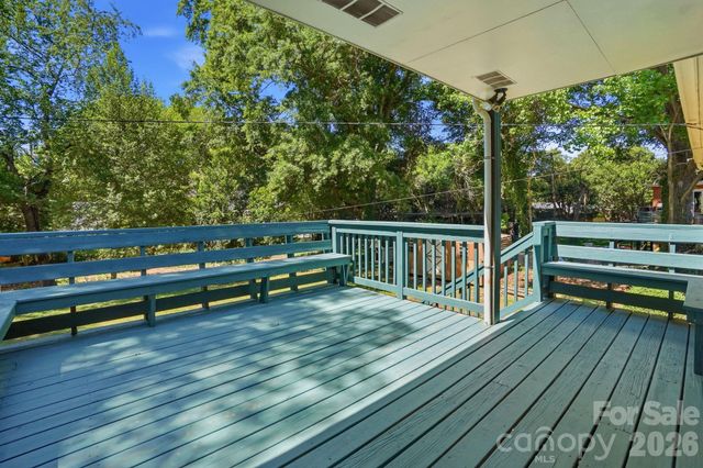 722 Seneca Place, Charlotte, NC 28210