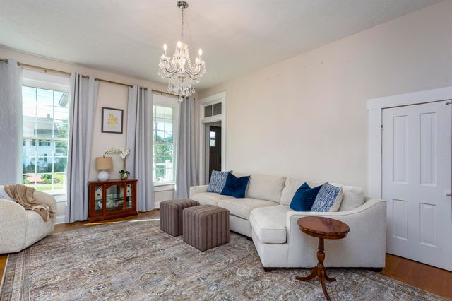 849 Main Street, Barboursville, WV 25504