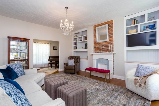 849 Main Street, Barboursville, WV 25504