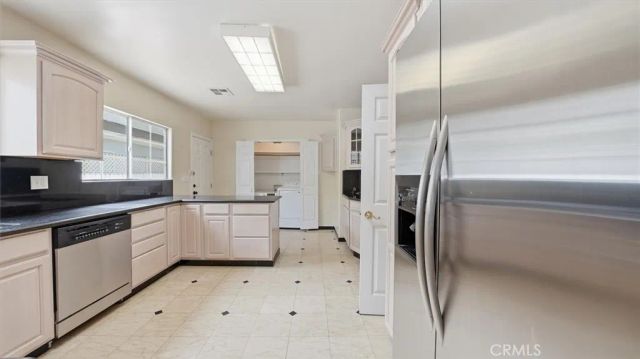 317 S Canon Drive, Beverly Hills, CA 90212