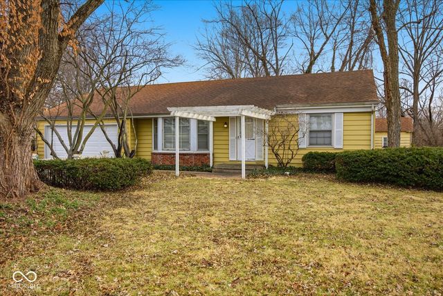 1576 Crest Drive, Shelbyville, IN 46176