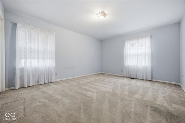 1576 Crest Drive, Shelbyville, IN 46176