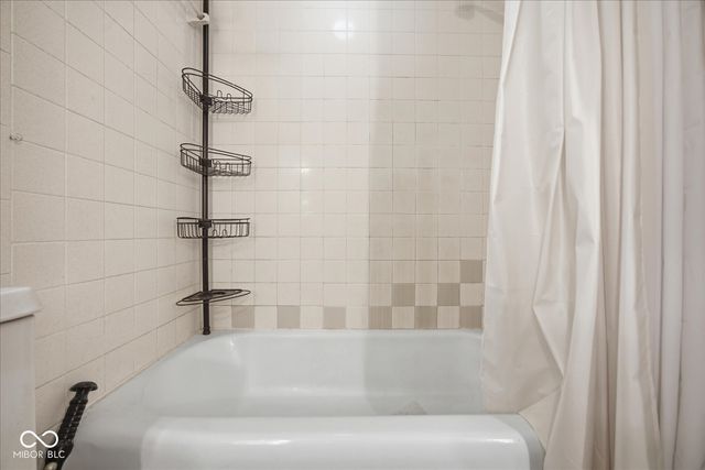 1576 Crest Drive, Shelbyville, IN 46176