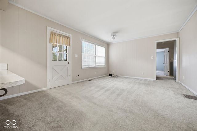 1576 Crest Drive, Shelbyville, IN 46176