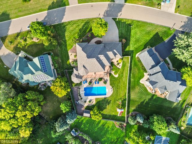 6102 Creek Ridge Court, Minnetonka, MN 55345
