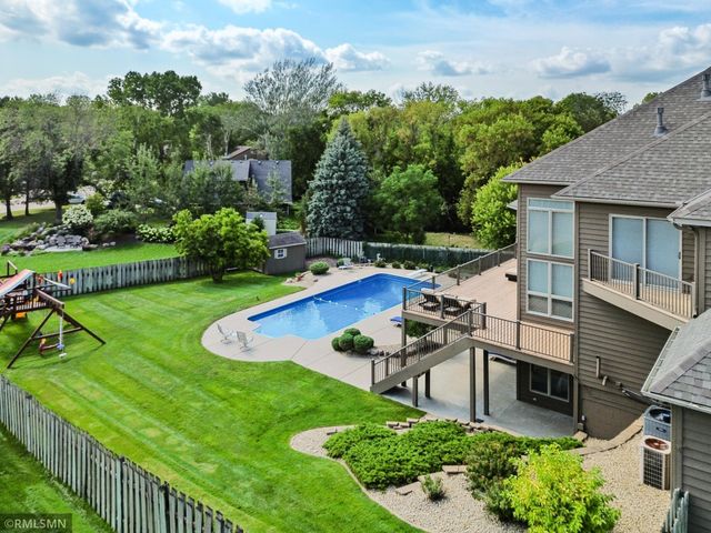 6102 Creek Ridge Court, Minnetonka, MN 55345