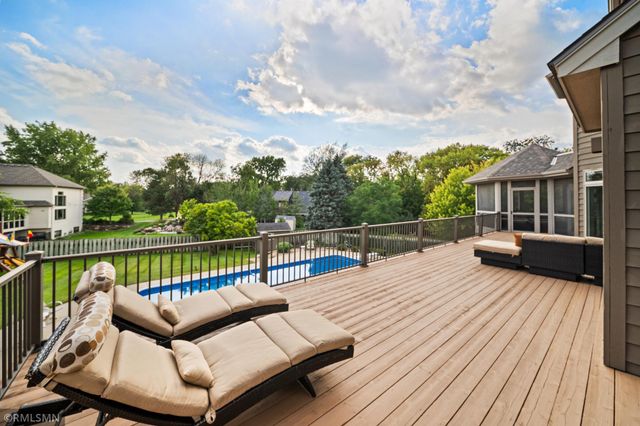 6102 Creek Ridge Court, Minnetonka, MN 55345