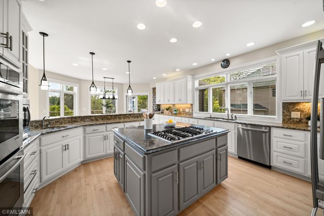 6102 Creek Ridge Court, Minnetonka, MN 55345