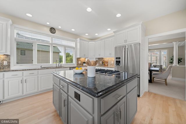 6102 Creek Ridge Court, Minnetonka, MN 55345