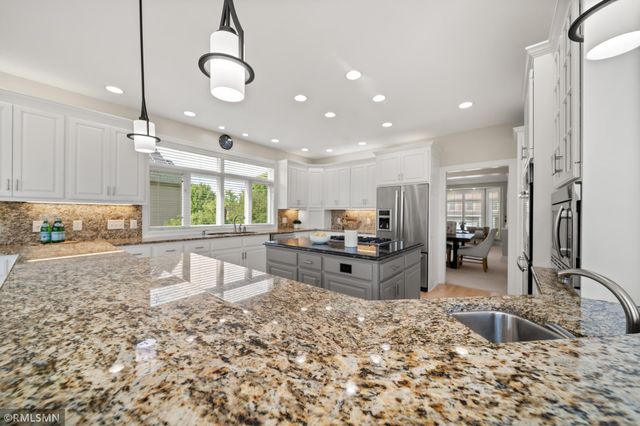 6102 Creek Ridge Court, Minnetonka, MN 55345