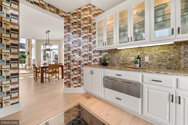 6102 Creek Ridge Court, Minnetonka, MN 55345