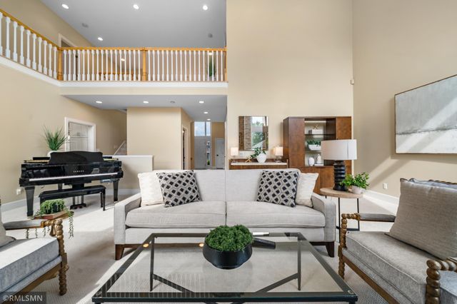 6102 Creek Ridge Court, Minnetonka, MN 55345