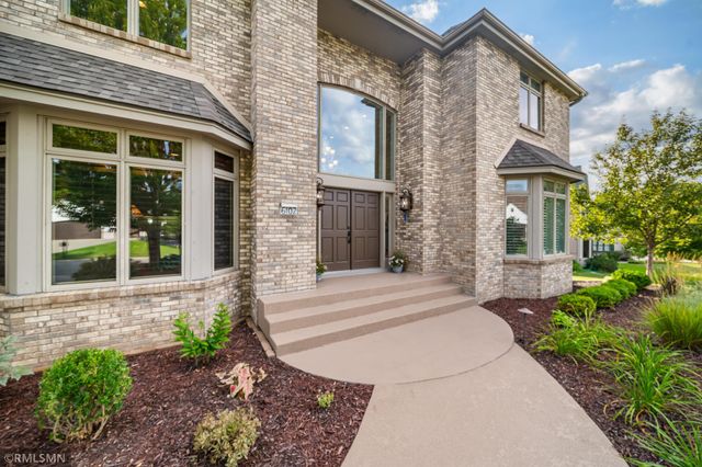 6102 Creek Ridge Court, Minnetonka, MN 55345