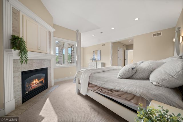 6102 Creek Ridge Court, Minnetonka, MN 55345