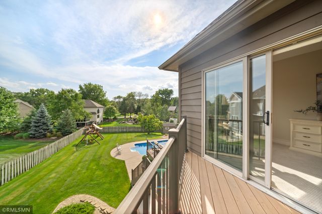 6102 Creek Ridge Court, Minnetonka, MN 55345