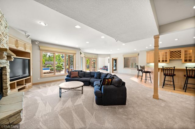 6102 Creek Ridge Court, Minnetonka, MN 55345