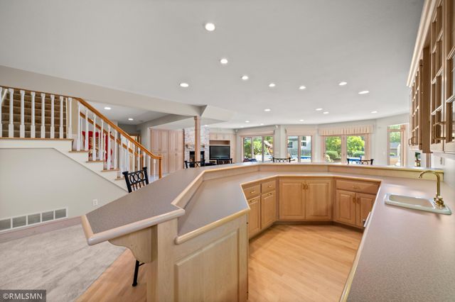6102 Creek Ridge Court, Minnetonka, MN 55345