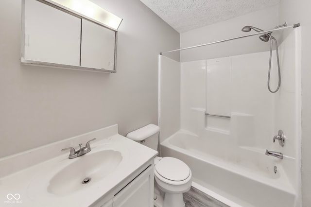 9455 9457 Huggin Hollow Road, Martinsville, IN 46151