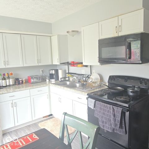 9455 9457 Huggin Hollow Road, Martinsville, IN 46151