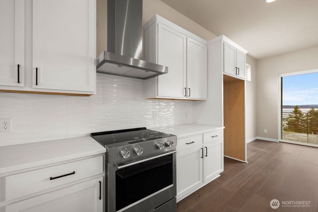 2216 Cleven Park Road, Camano Island, WA 98282