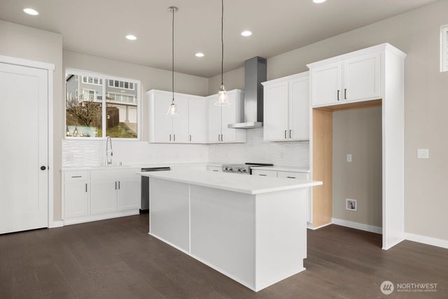 2216 Cleven Park Road, Camano Island, WA 98282