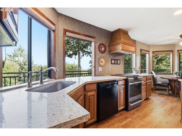 7823 Se 140TH Dr, Portland, OR 97236