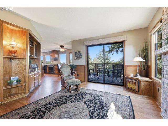 7823 Se 140TH Dr, Portland, OR 97236