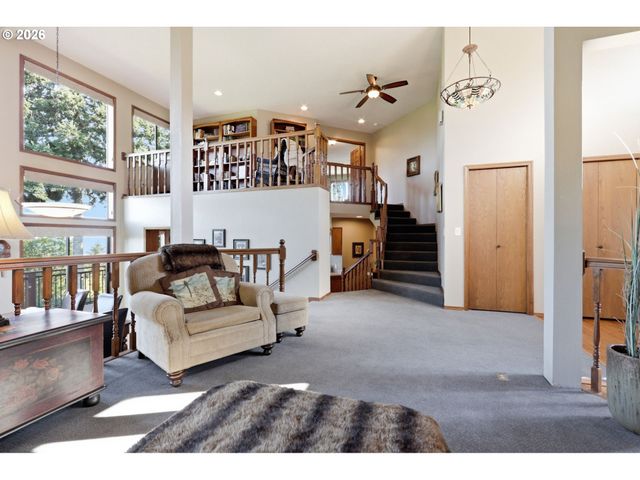 7823 Se 140TH Dr, Portland, OR 97236