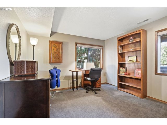 7823 Se 140TH Dr, Portland, OR 97236