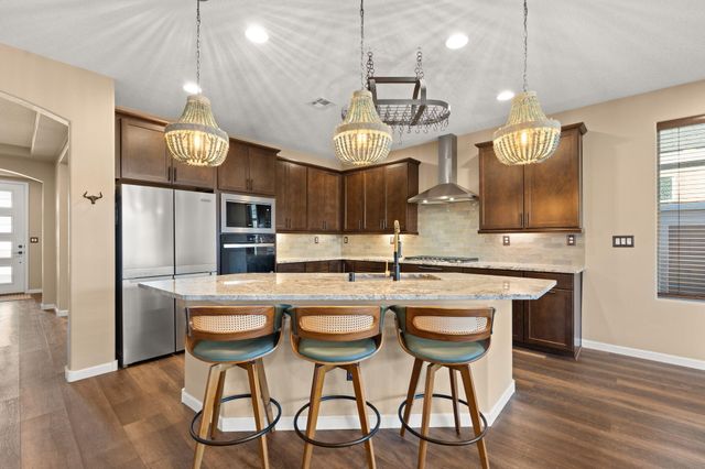 6028 Hardin Drive SE, Albuquerque, NM 87106