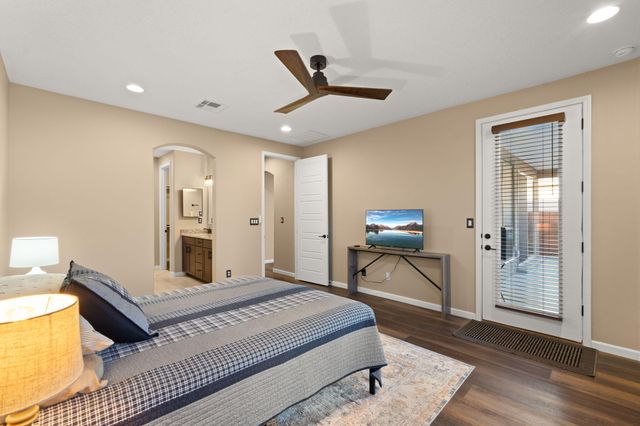 6028 Hardin Drive SE, Albuquerque, NM 87106