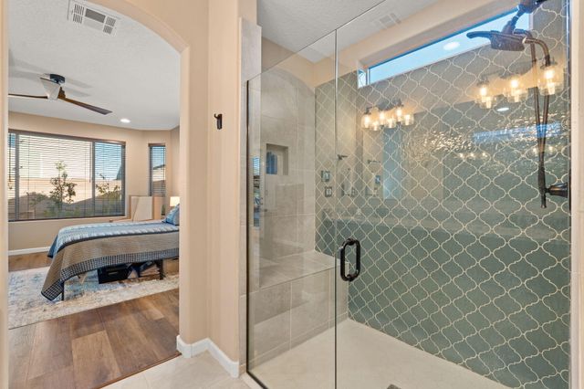 6028 Hardin Drive SE, Albuquerque, NM 87106