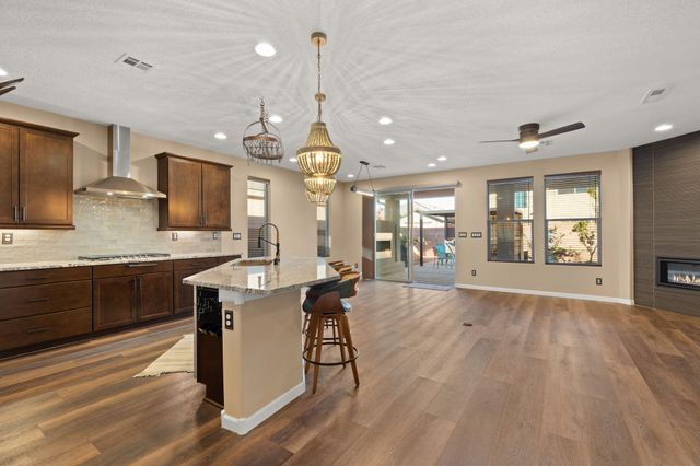 6028 Hardin Drive SE, Albuquerque, NM 87106