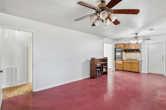 5215 Grace Point Lane, Houston, TX 77048