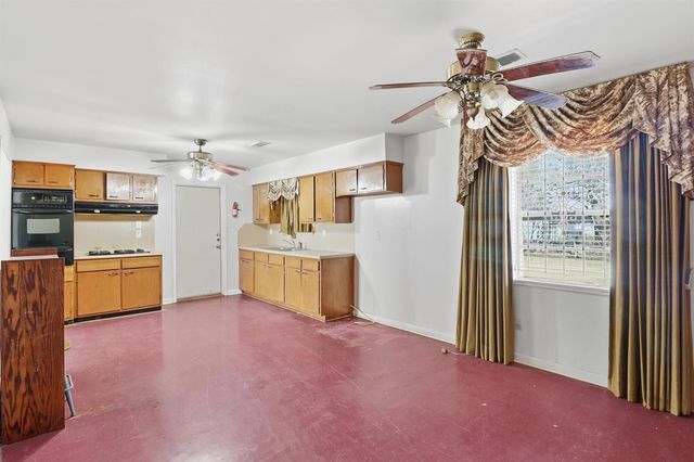 5215 Grace Point Lane, Houston, TX 77048