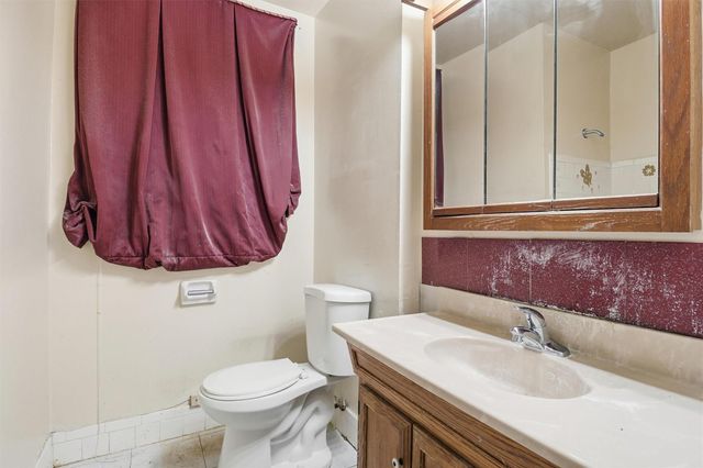 5215 Grace Point Lane, Houston, TX 77048