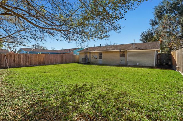 5215 Grace Point Lane, Houston, TX 77048