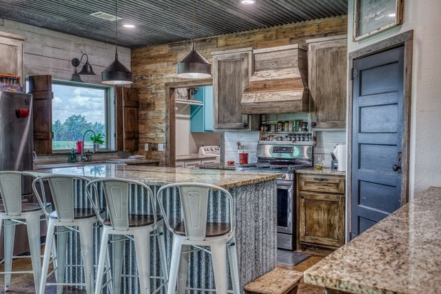 1850 Lcr 439, Mexia, TX 76667